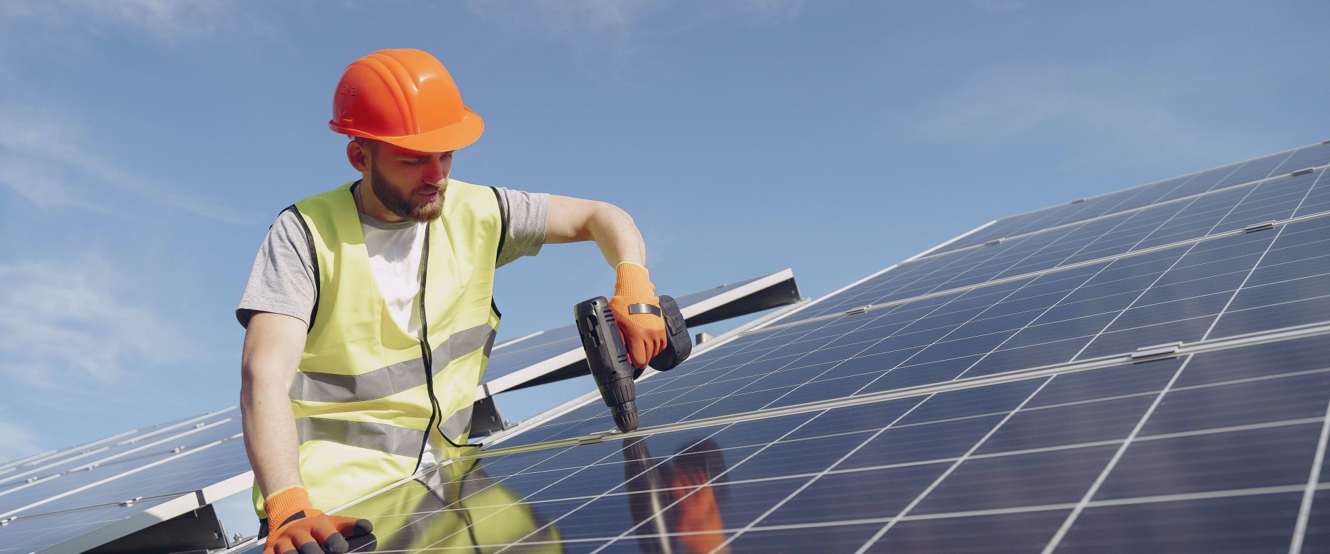 Choosing the Right Installer: A Guide for Anaheim Sign Companies
